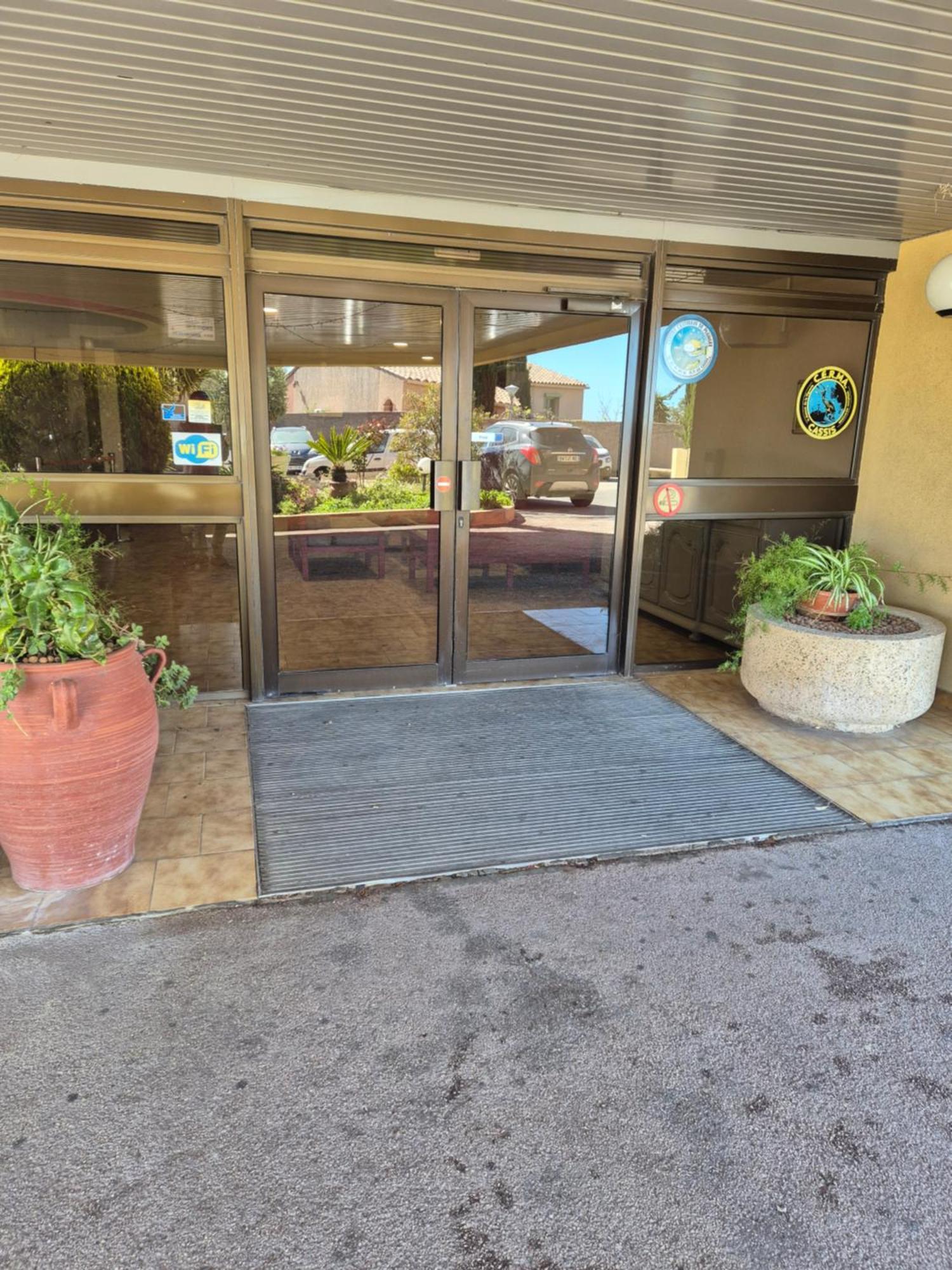 Les Terrasses De Cassis Apartman Kültér fotó